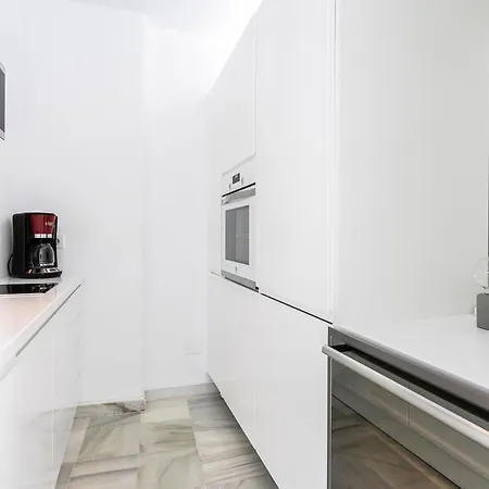 Faro's Modern Townhouse - Sea View In