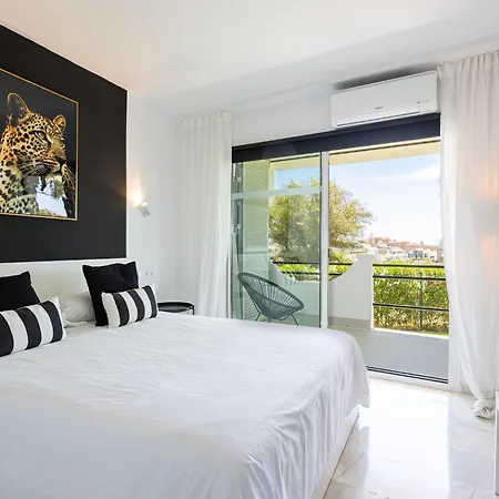 Apartment Faro's Modern Townhouse - Sea View In Marbella
