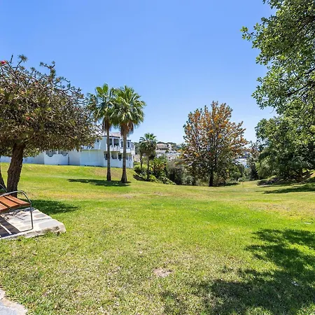 Faro's Modern Townhouse - Sea View In Marbella